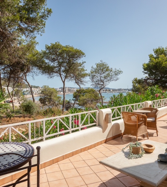 Resa Estates townhouse Ace sea views te koop sale terrace ok.jpg